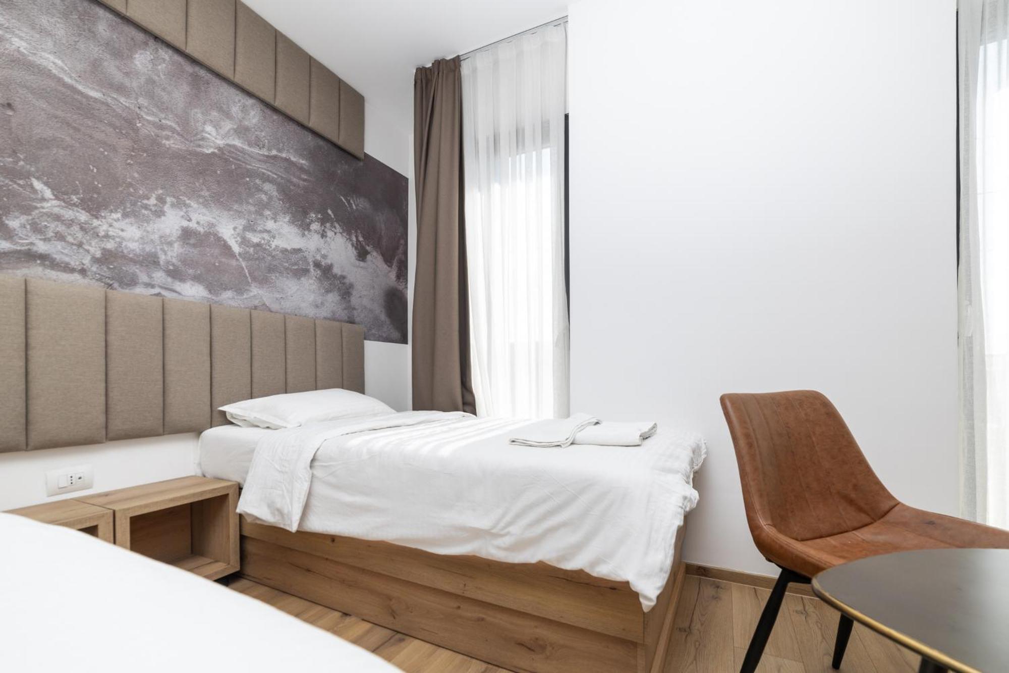Roadside Hotel Lipjan Eksteriør billede